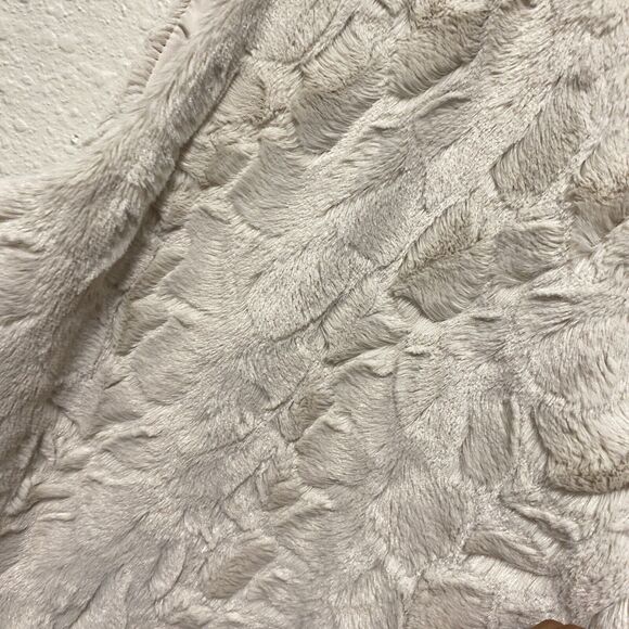 Jack Faux Fur Vest Large Beige l Off White Animal Print open front Tv - Picture 5 of 9